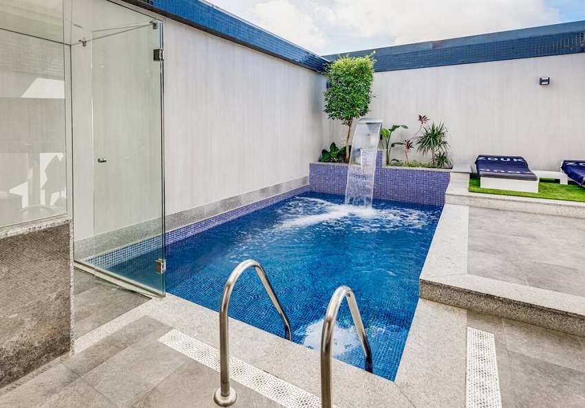 Foto de la Suite con piscina privada que puedes disfrutar con tu pareja en el Hotel Zouk de Madrid