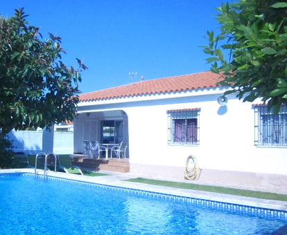 Foto de Villa lolín donde se observa su hermosa piscina
